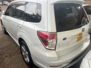 Subaru Forester 2010 White