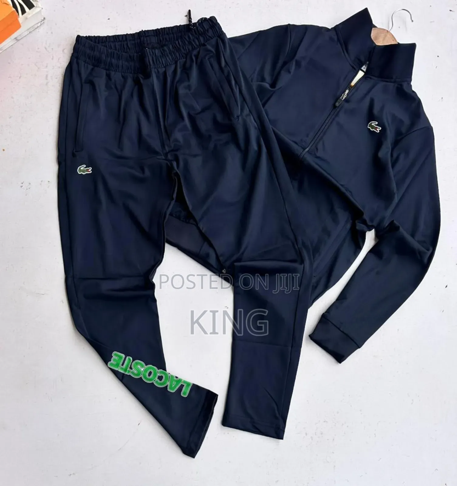 Elegant Nike/Adidas Tracksuit