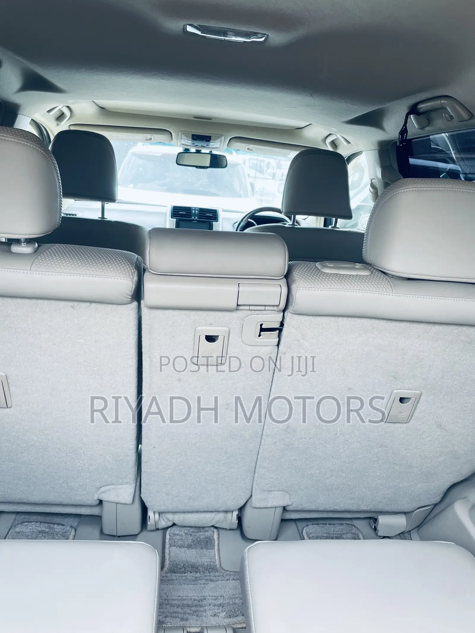 Toyota Land Cruiser Prado 2.7 i 2012 White