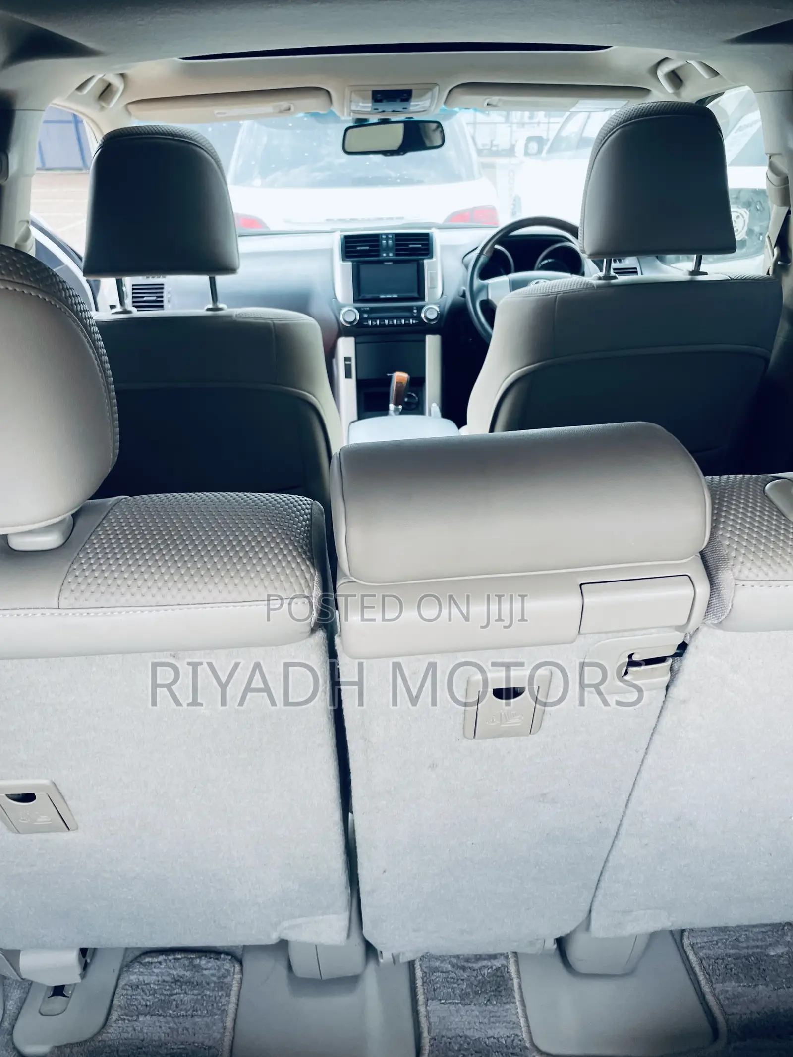 Toyota Land Cruiser Prado 2.7 i 2012 White