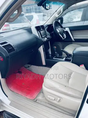 Toyota Land Cruiser Prado 2.7 i 2012 White