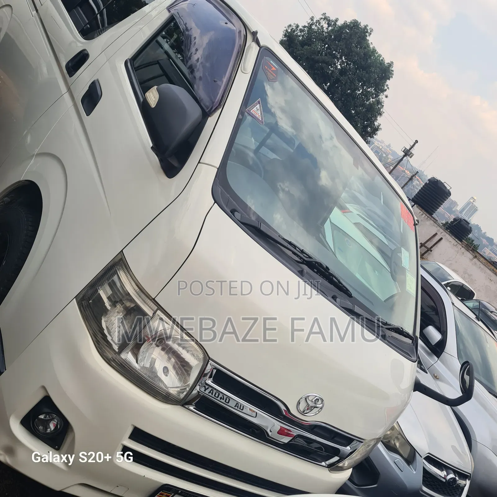 Toyota Grand HiAce 2010 White