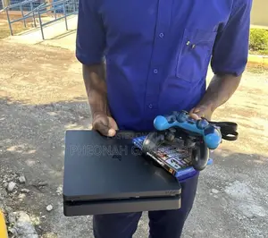 Ps4 With 2 Pads and 20 Games Ready, Clean Unit Built for Long Play.