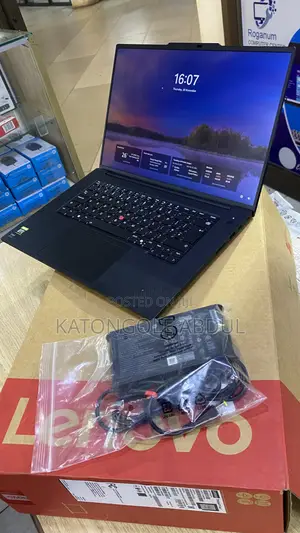 New Laptop Lenovo 16GB Intel Core Ultra 7 SSD 512GB