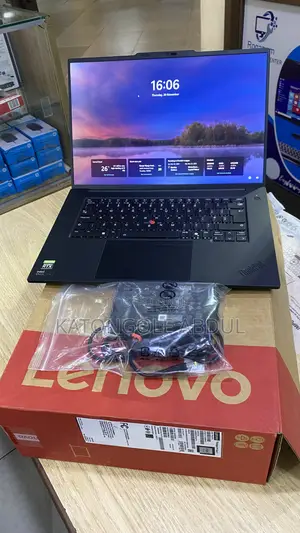 New Laptop Lenovo 16GB Intel Core Ultra 7 SSD 512GB