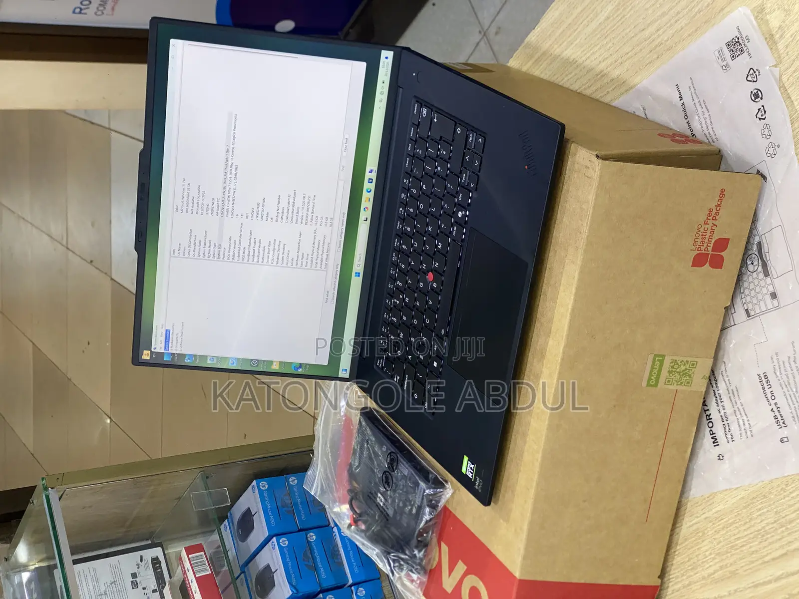 New Laptop Lenovo 16GB Intel Core Ultra 7 SSD 512GB