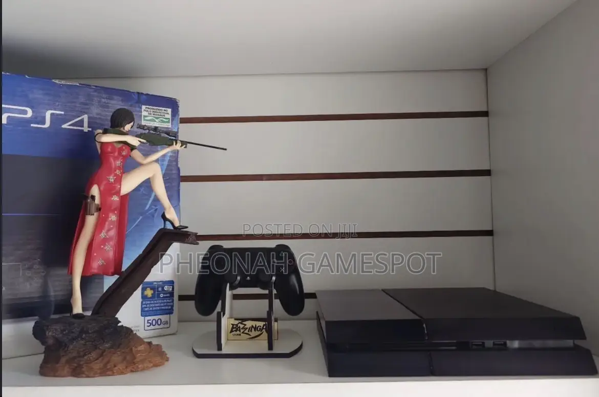 Ps4 Bundle, 2 Pads and 16 Games Installed, Reliable and Smooth.