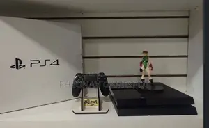 Playstation 4, 2 Controllers, 10 Games Loaded, Works Perfectly Now.