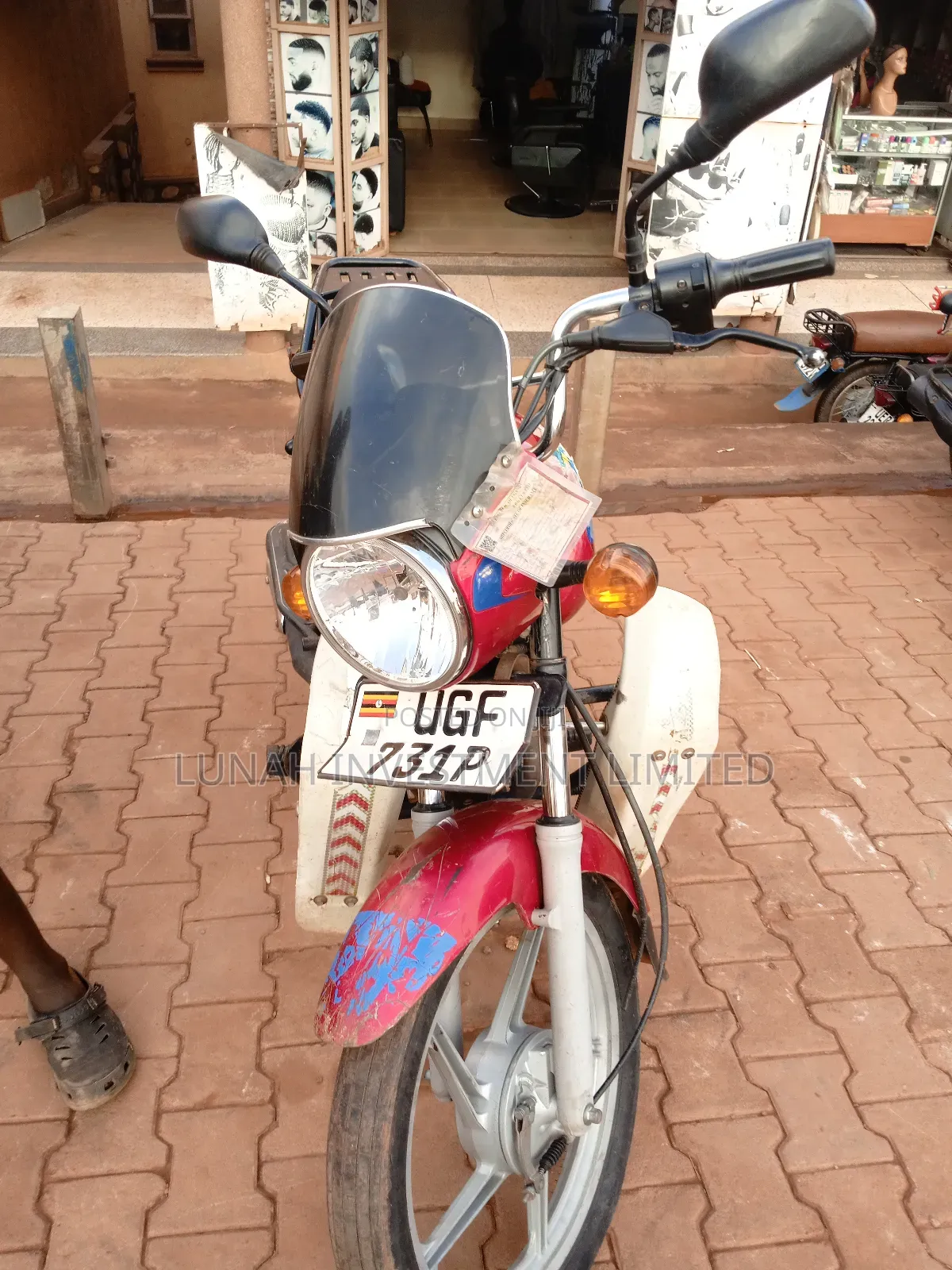 Bajaj Boxer 125 2025 Red