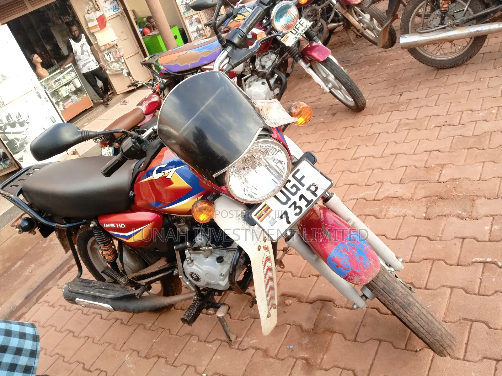 Bajaj Boxer 125 2025 Red