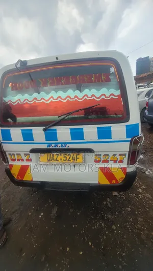 Toyota HiAce 1999 White