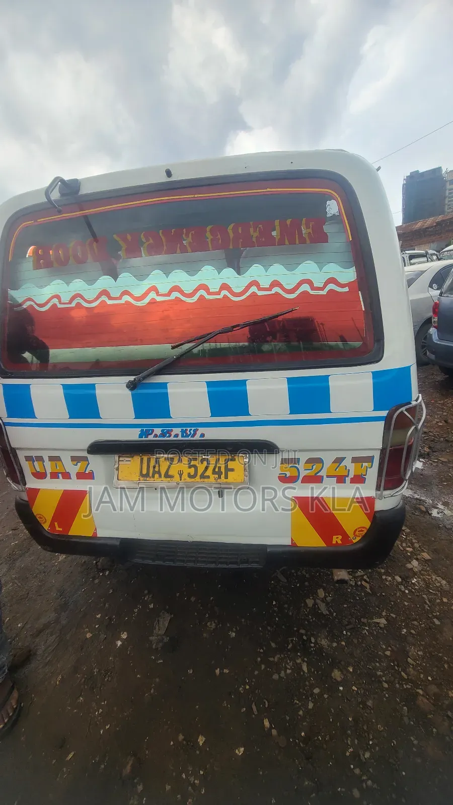 Toyota HiAce 1999 White