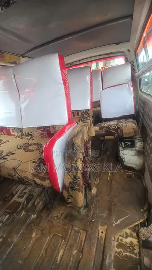 Toyota HiAce 1999 White