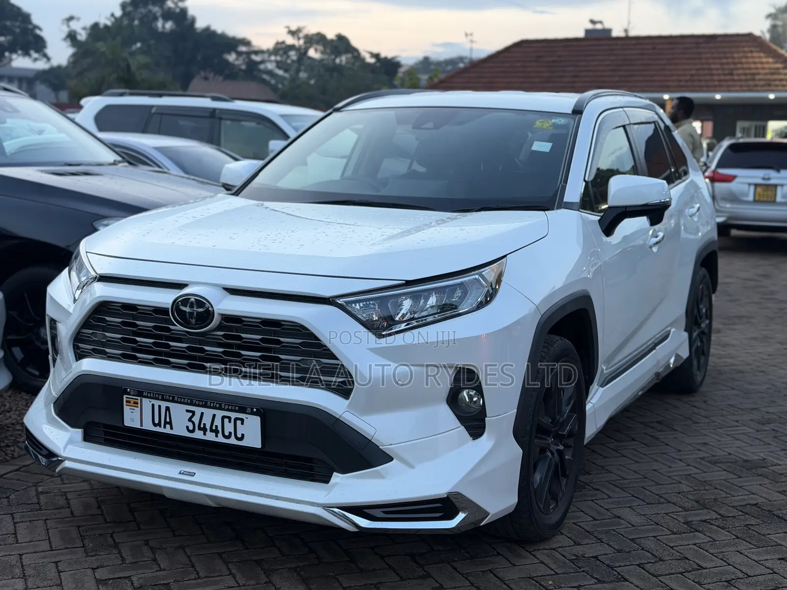 Toyota RAV4 2020 White