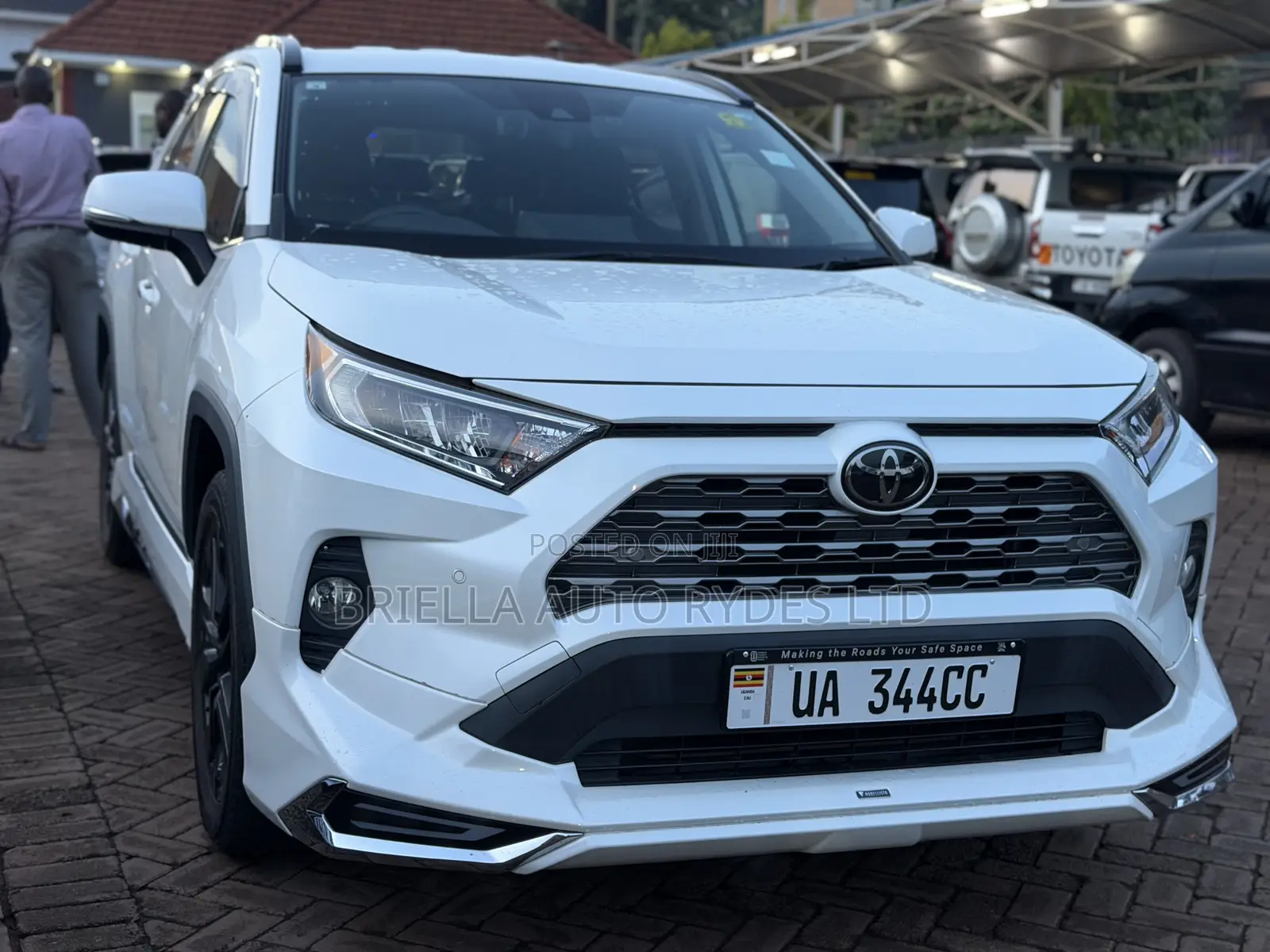 Toyota RAV4 2020 White