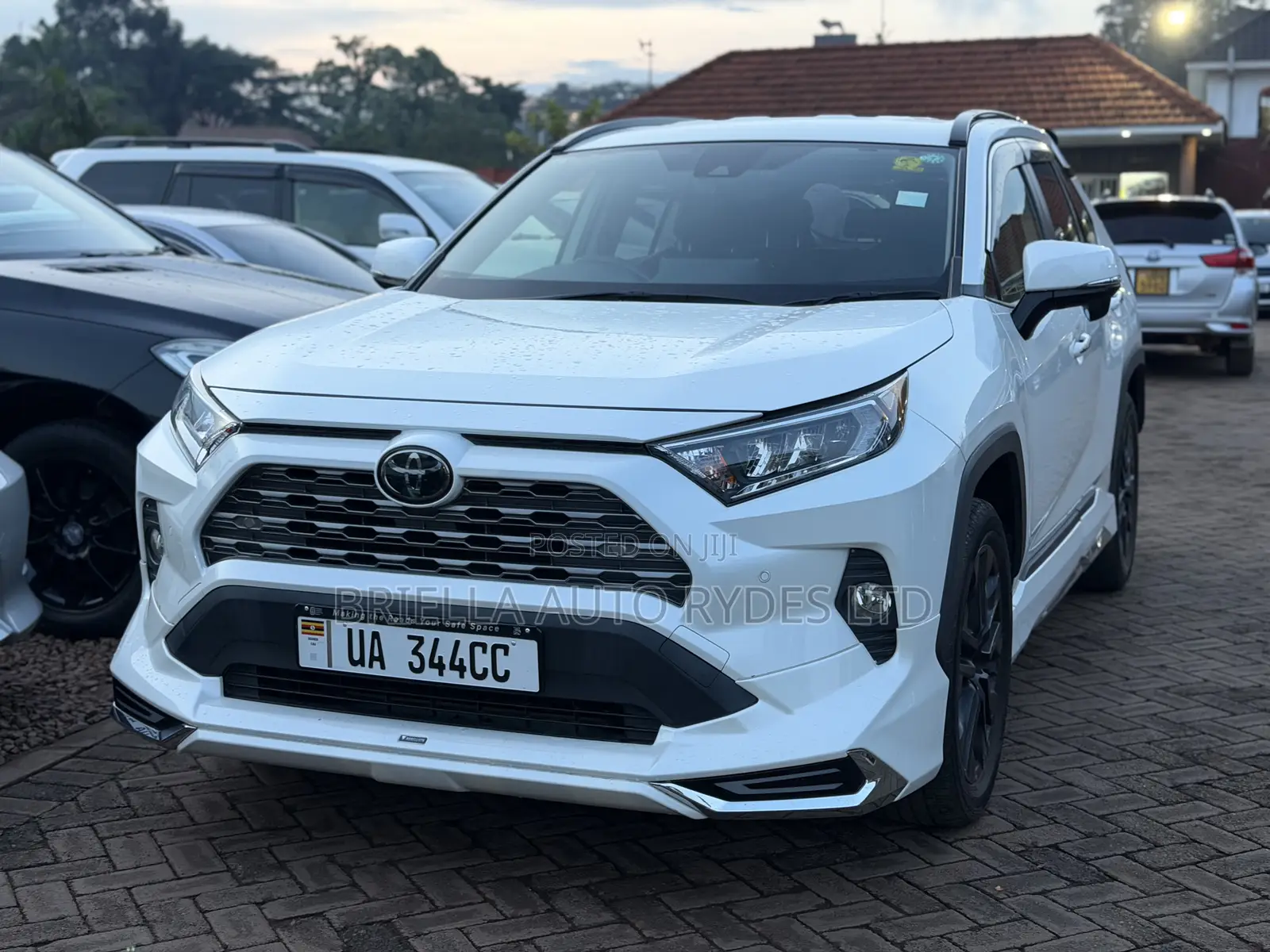 Toyota RAV4 2020 White