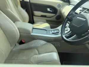 Land Rover Range Rover Evoque Pure AWD 5-Door 2013 Gray