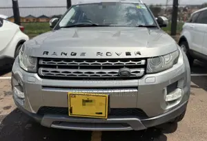 Land Rover Range Rover Evoque Pure AWD 5-Door 2013 Gray