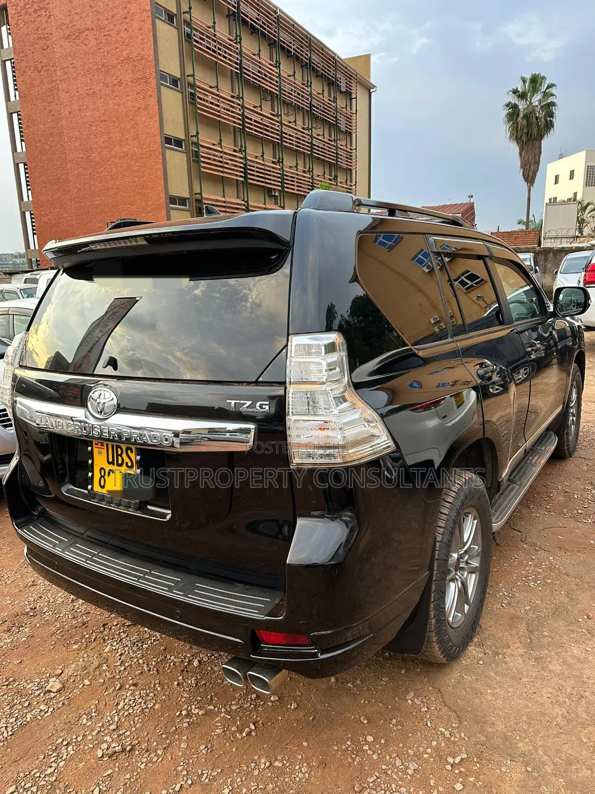 Toyota Land Cruiser Prado 2017 Black