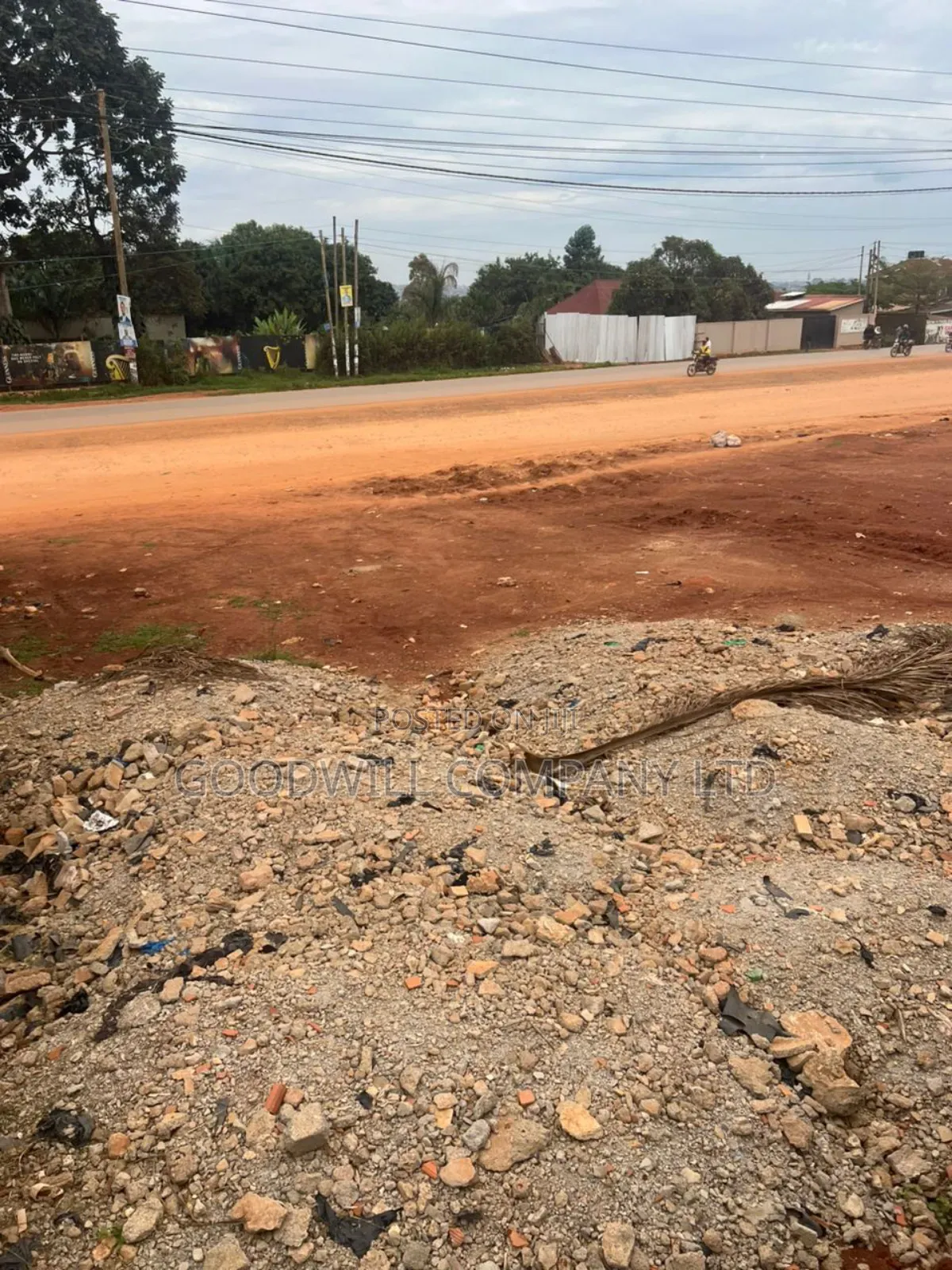 25 Decimals (100*100ft) Plot of Commercial Land in Kira on Tarmac