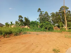 Bombo Road – Matugga: 4 Acres for Sale in Matugga – Kiryowa