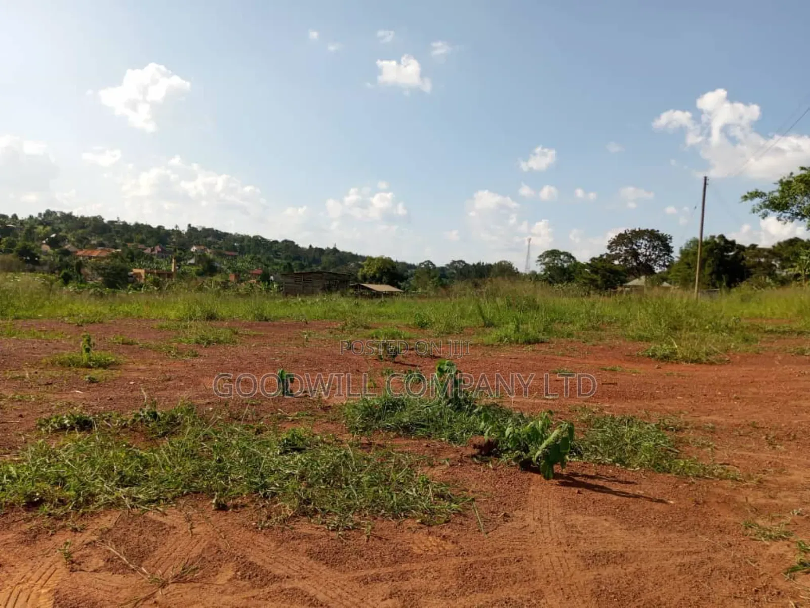 Bombo Road – Matugga: 4 Acres for Sale in Matugga – Kiryowa