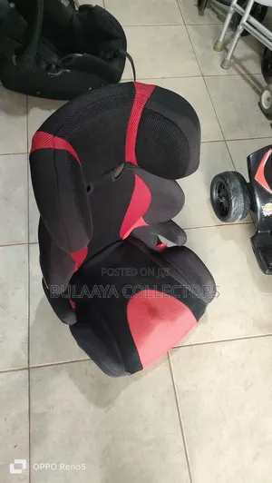Uk Used Ailebebe Saratto Highback Junior Quattro Car Booster Seat.