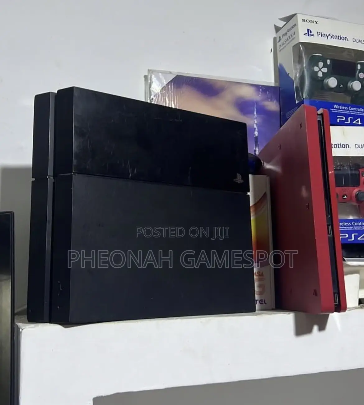 Playstation 4, 2 Pads, 18 Games Loaded, Perfect for Daily Gaming.