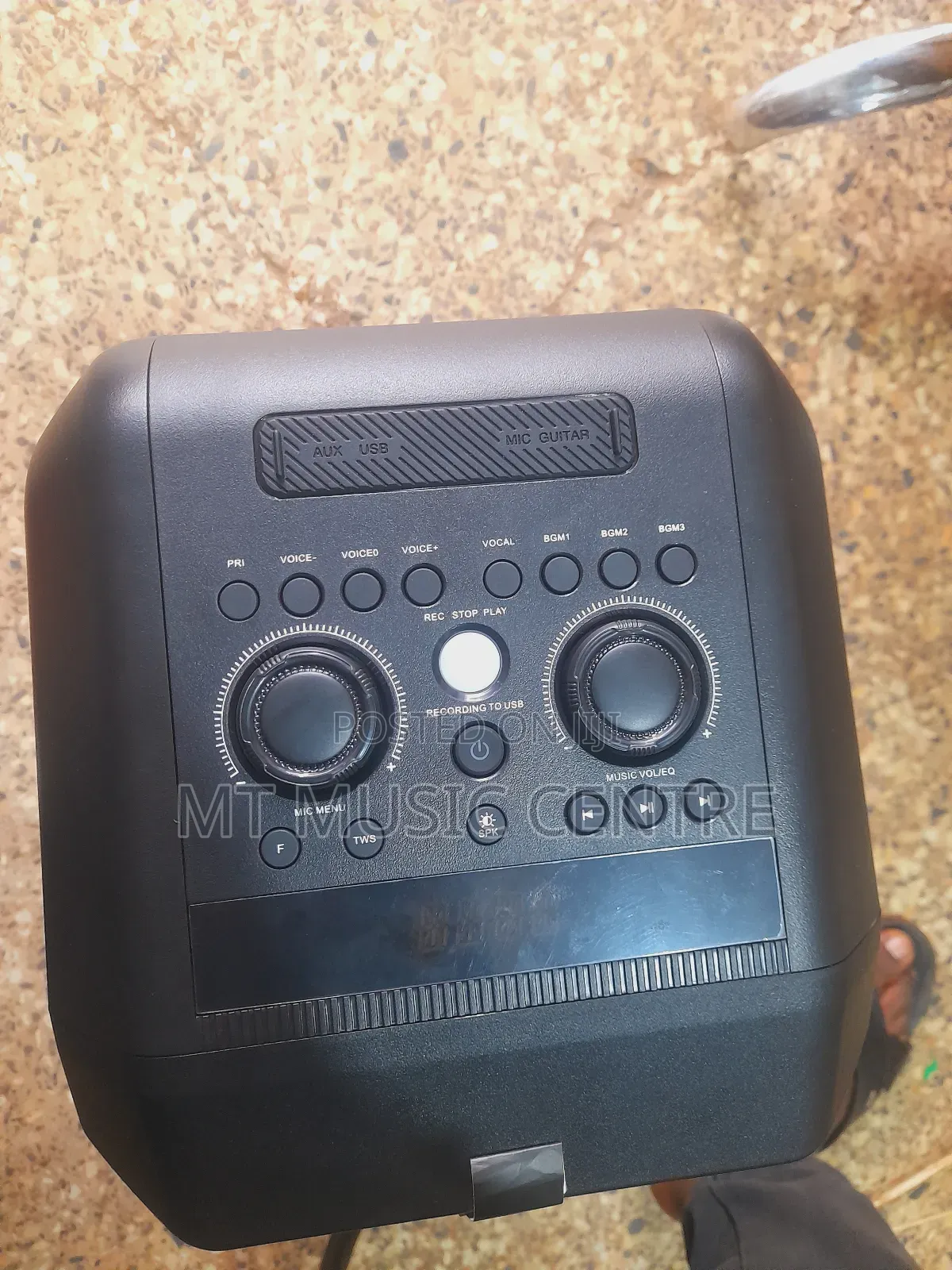 Aiwa Japan D20 Party Bass Boost 250w