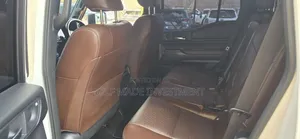 Toyota Land Cruiser Prado 2024 White