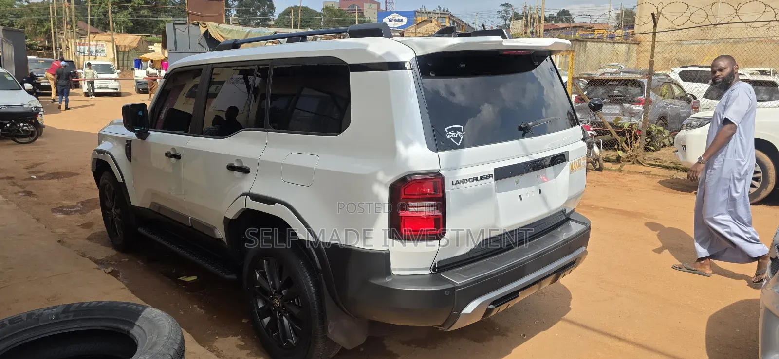 Toyota Land Cruiser Prado 2024 White