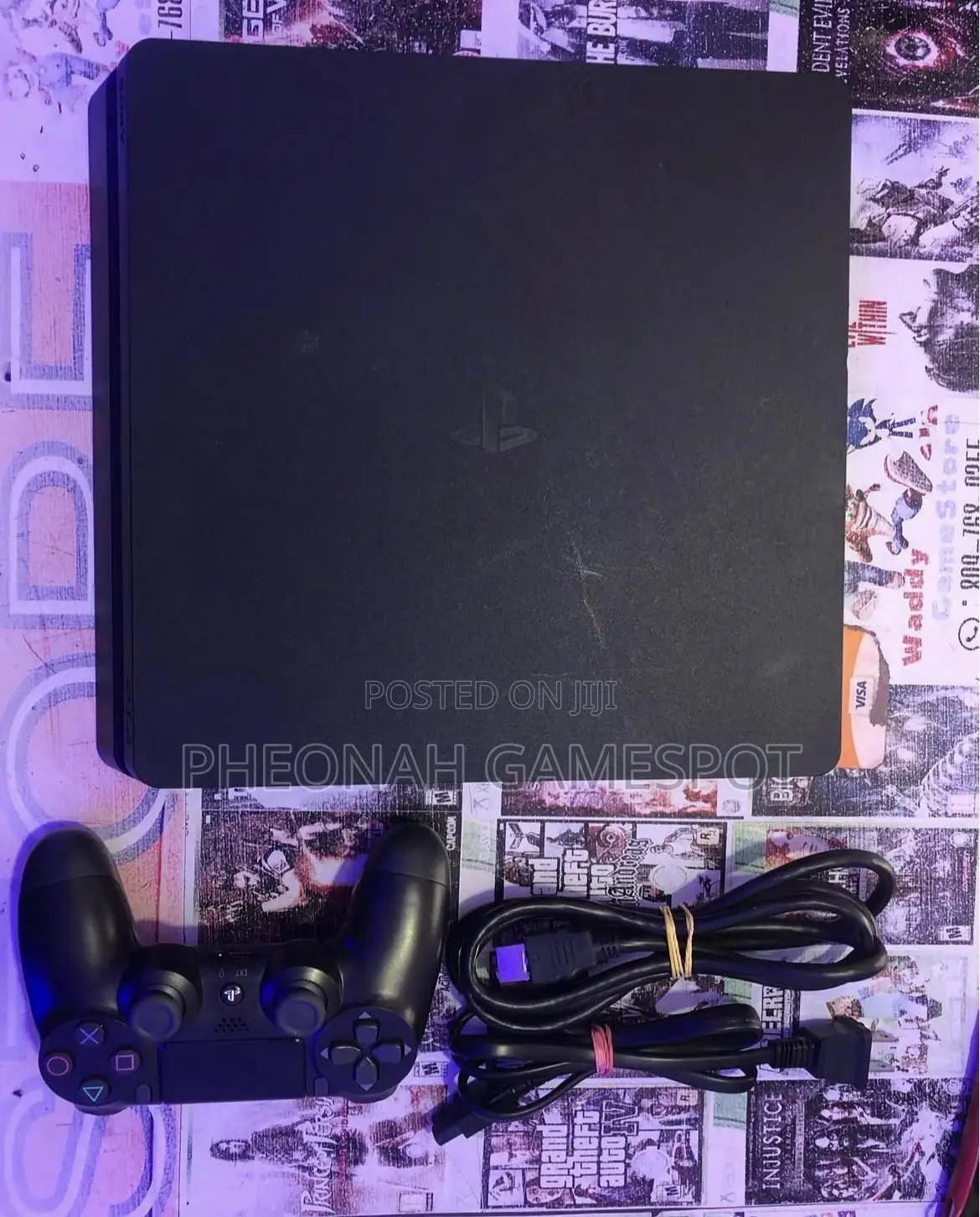 Playstation 4, 2 Pads, 17 Great Games Loaded, Ready for Action.