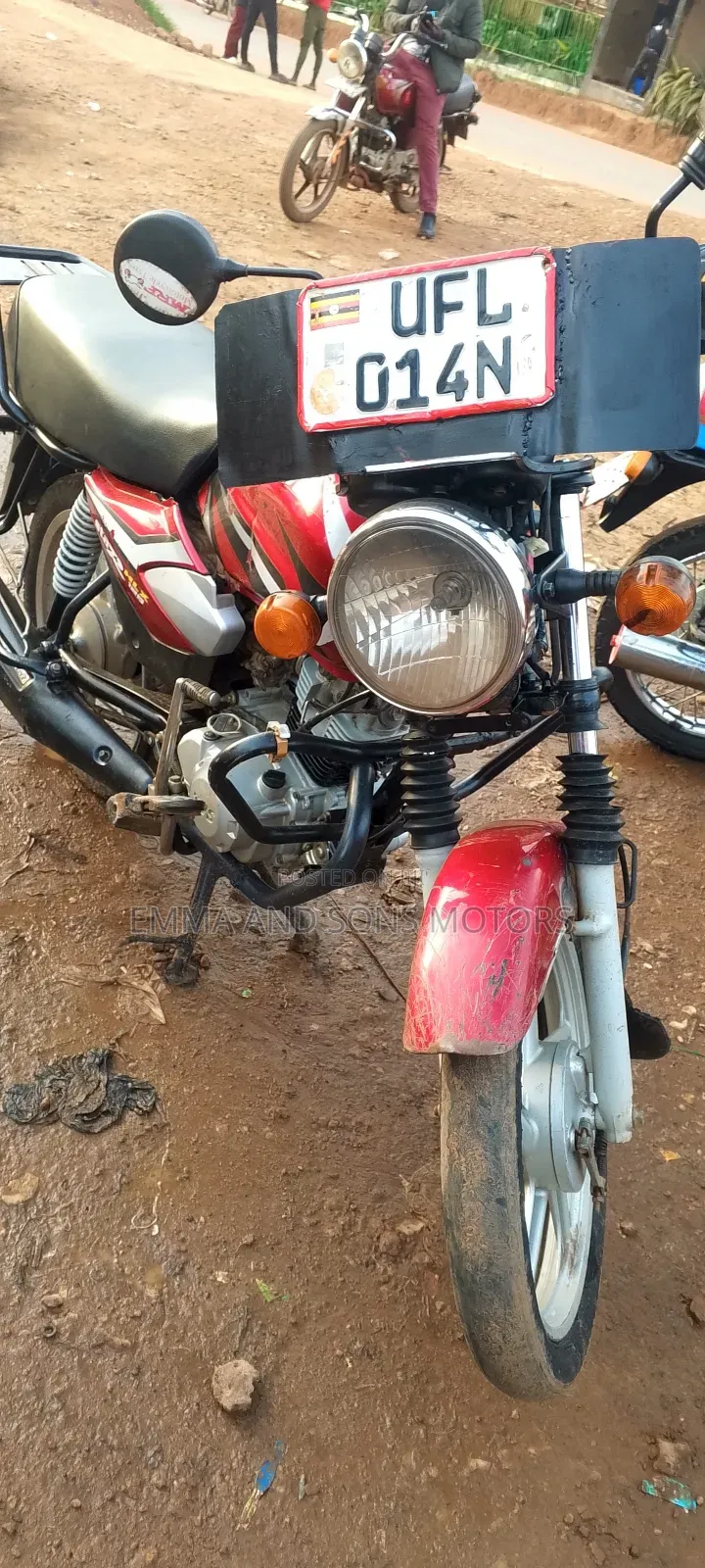 TVS HLX 125 2022 Red