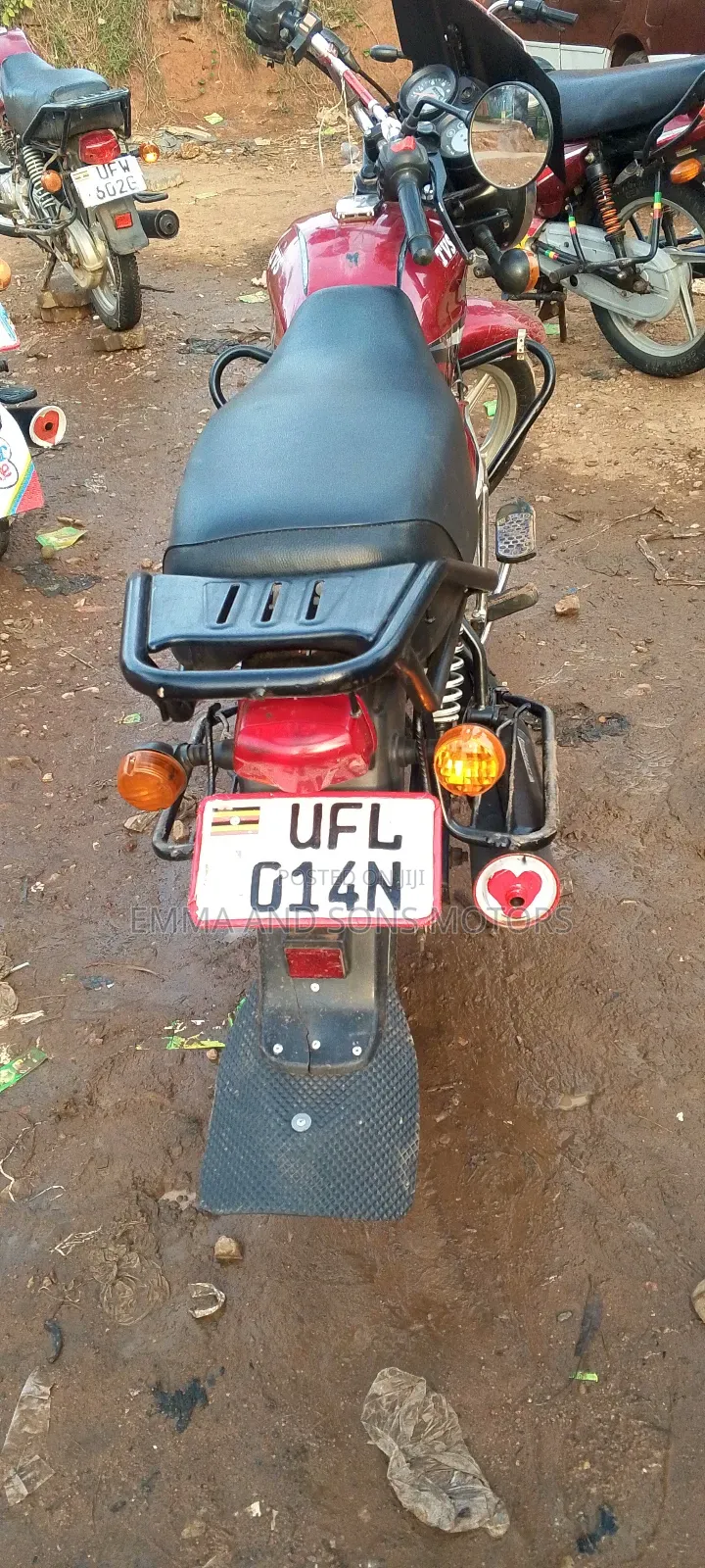 TVS HLX 125 2022 Red