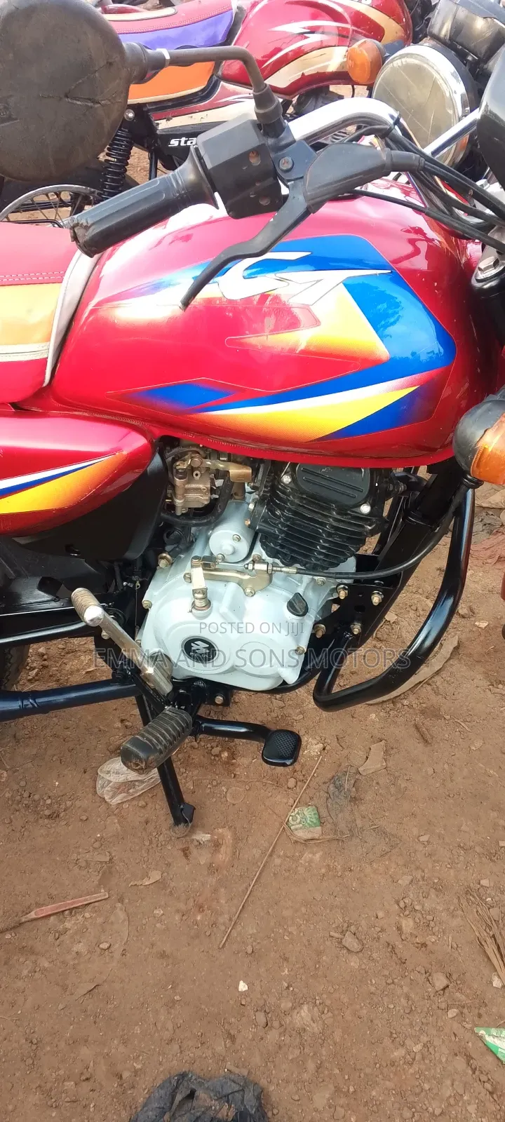 Bajaj Boxer 125 2024 Red