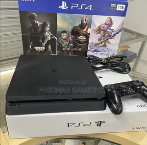 Playstation 4, 2 Pads, 14 Strong Games Loaded, Perfect for Gaming.