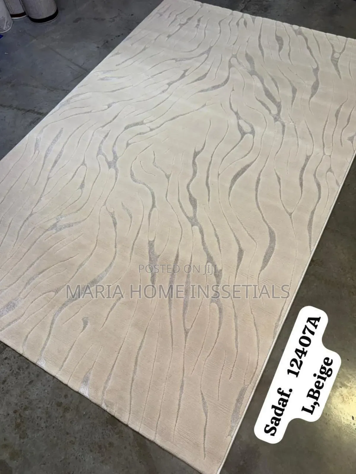 Center Carpets