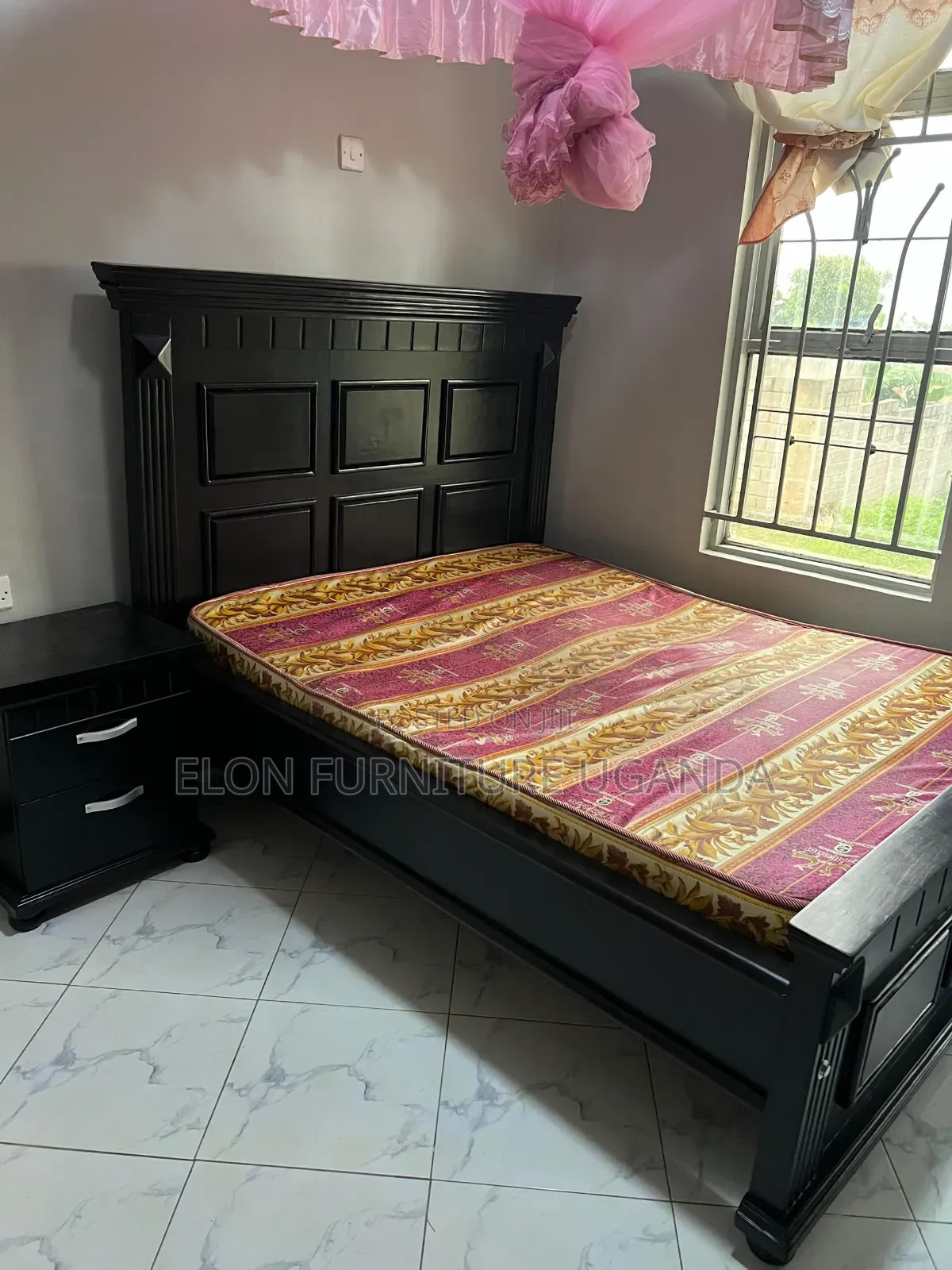 Pure Wooden Bed With Bedside Drawers Available in 6x6 and 5x6 Now