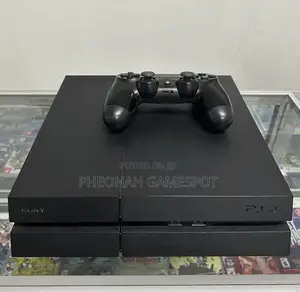 Playstation 4, 2 Pads, 17 Games Ready, Smooth Performance Daily.