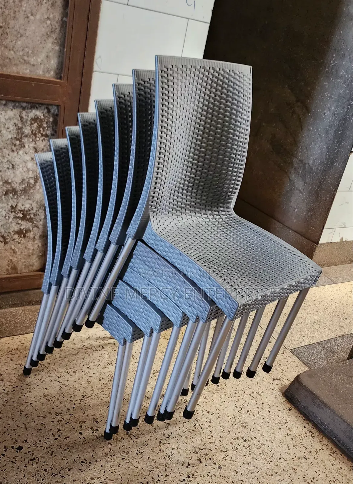 Plastic Gray Dining Chair With Metal Leg