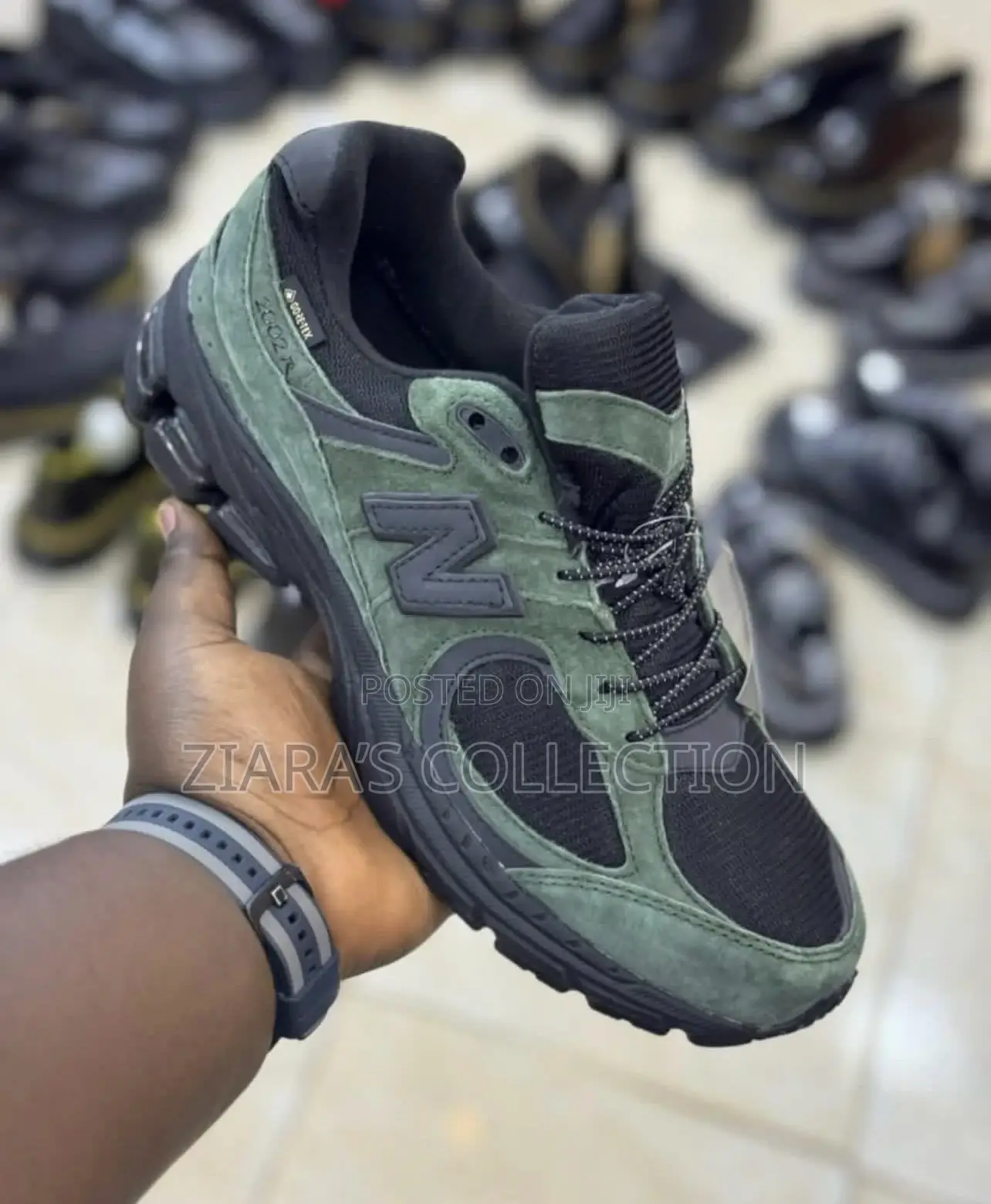 New Balance 2002r Sneakers