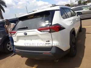 Toyota RAV4 Adventure AWD 2020 White