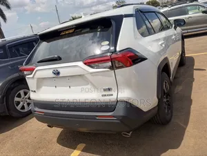 Toyota RAV4 Adventure AWD 2020 White