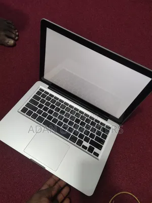 Laptop Apple MacBook Pro 3GB Intel Core 2 Duo HDD 250GB