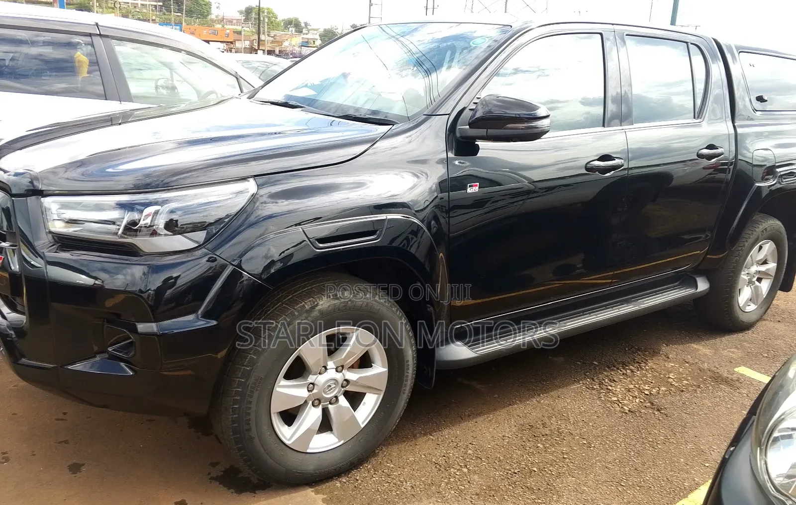New Toyota Hilux 2024 Black