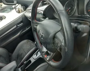 New Toyota Hilux 2024 Black