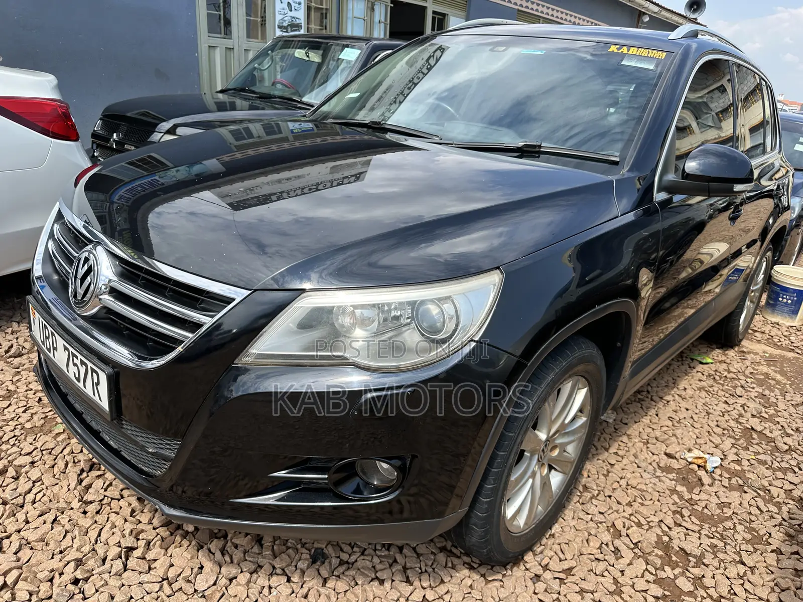 Volkswagen Tiguan 2010 Black