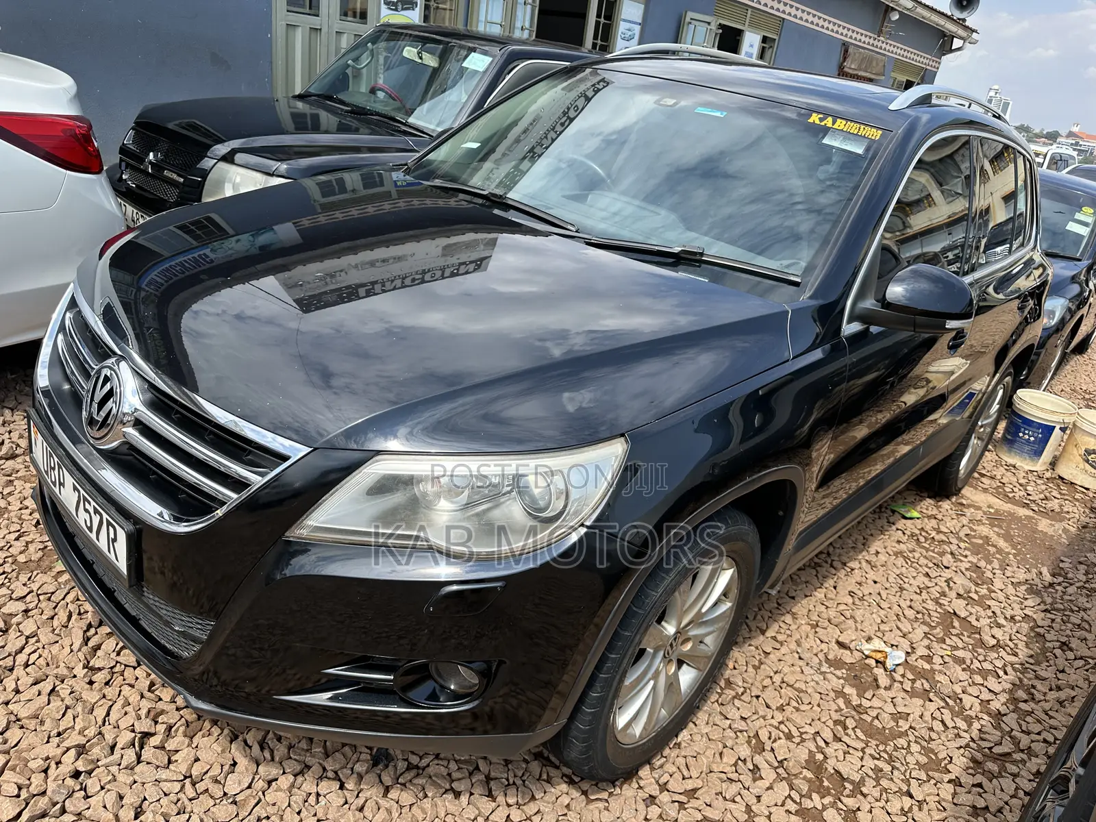 Volkswagen Tiguan 2010 Black