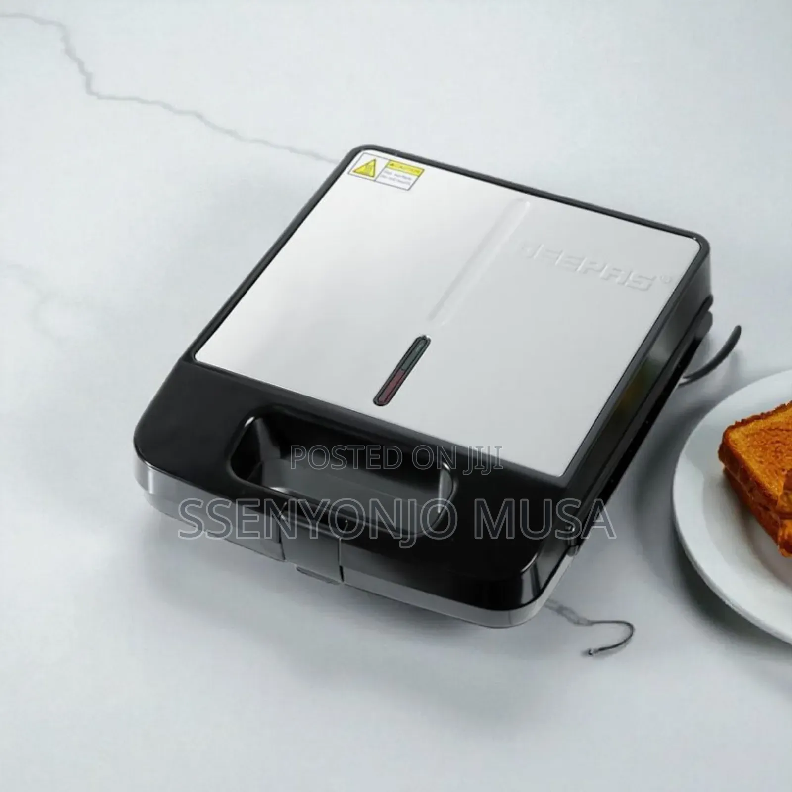 Geepas Sandwich Grill Toaster GGT-671 | 1400w White