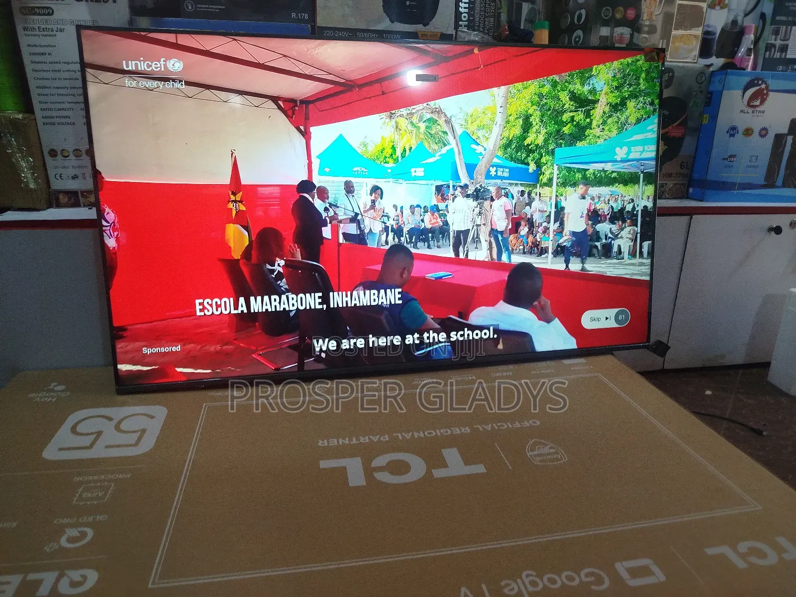 Qled TCL 55 Smart Android Digital Flat Screen Flameless.